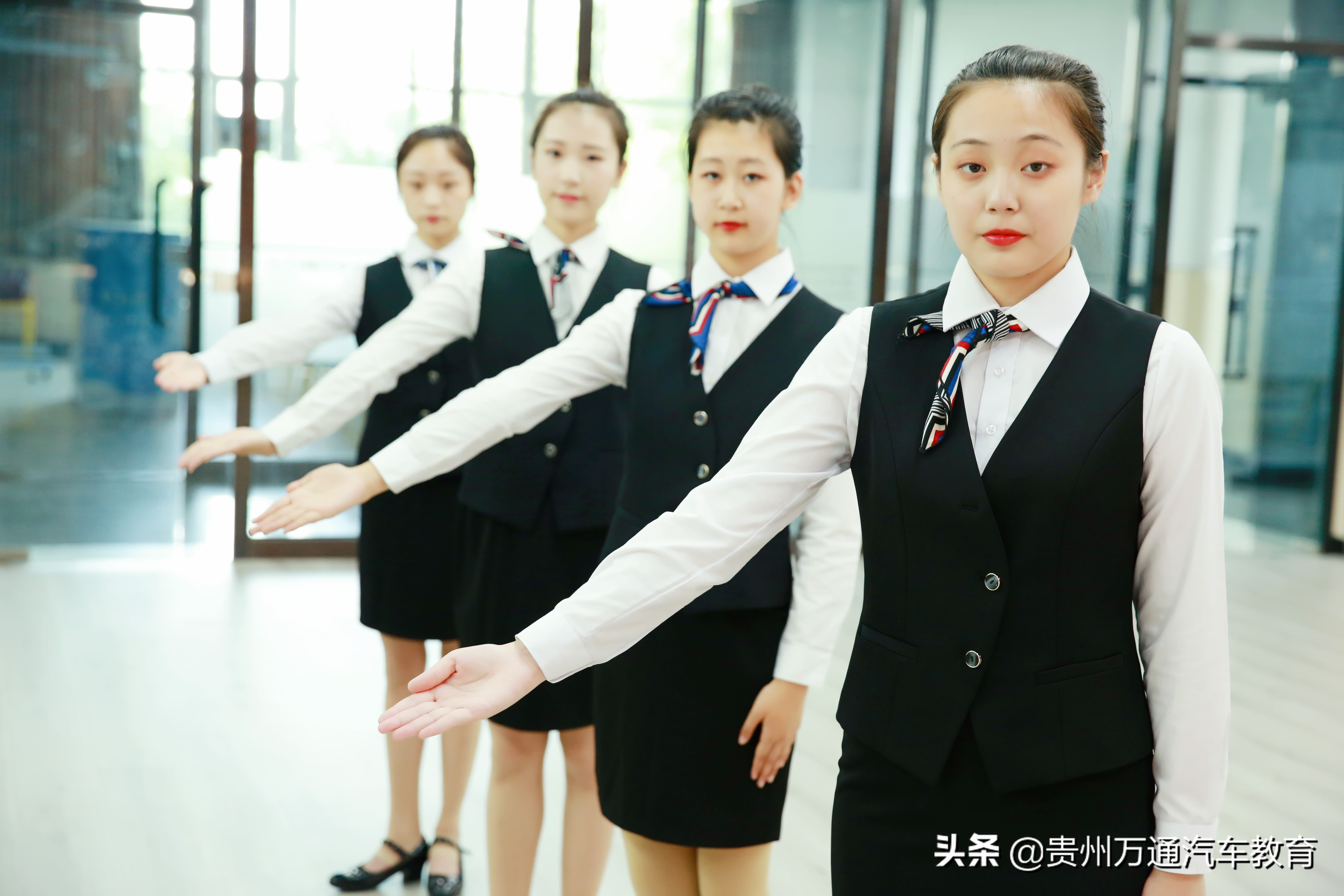 贵阳地铁2号线全线试运营